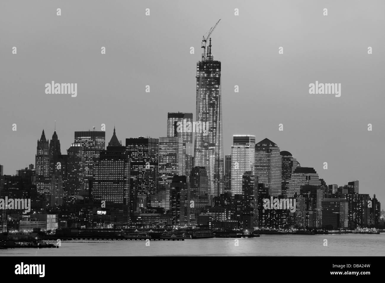 New York City downtown Manhattan al tramonto skyline con vista panoramica sul fiume Hudson Foto Stock