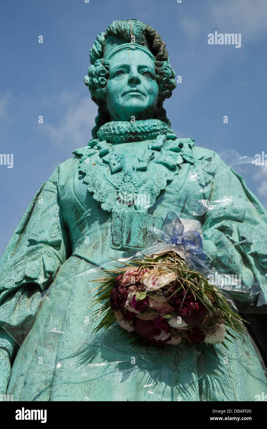 Statua della regina Caroline Amalie in il castello di Rosenborg Giardini in Copenhagen Foto Stock