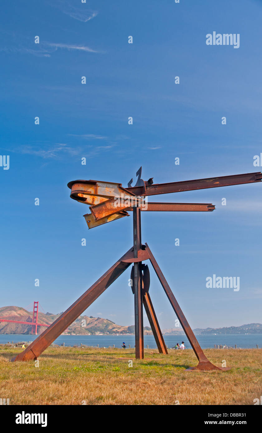 Huru, il marchio di Suvero scultura in acciaio a San Francisco Crissy Field Foto Stock