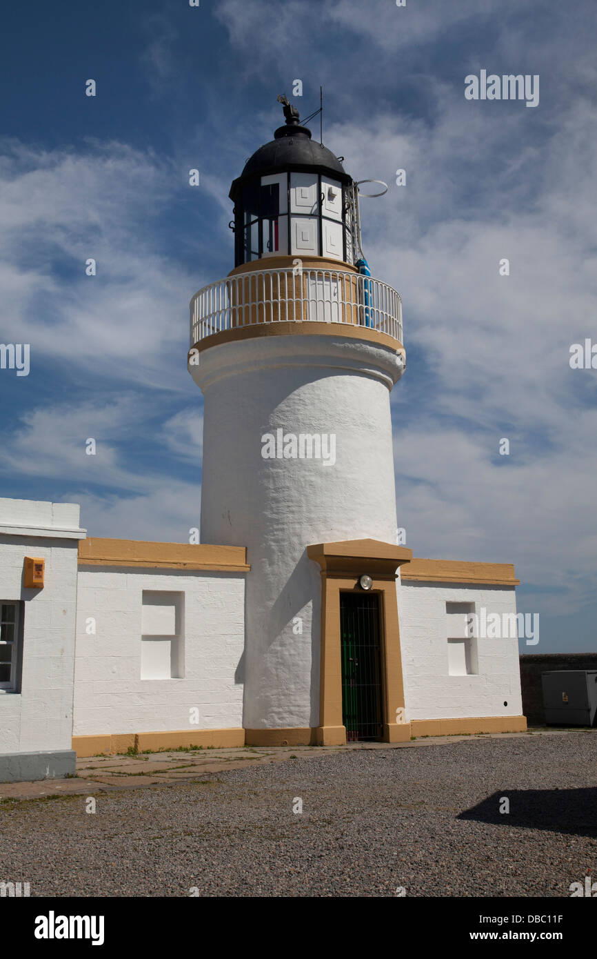 Il faro di Cromarty custodisce l'ingresso al Cromarty Firth sull'Isola Nera. Dipartimento di Zoologia dell'Università di Aberdeen Foto Stock