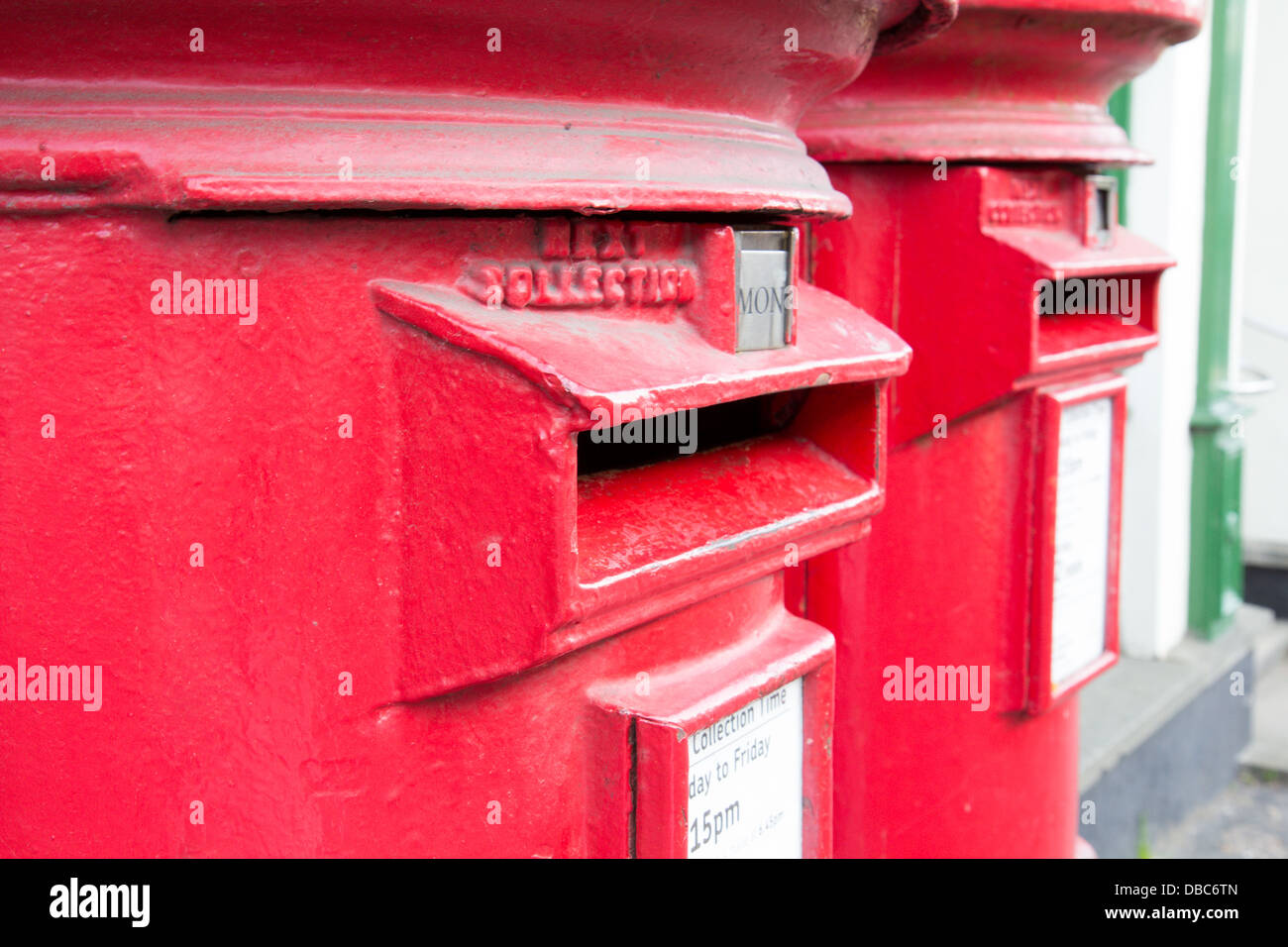 Rossa britannica caselle di posta closeup Foto Stock