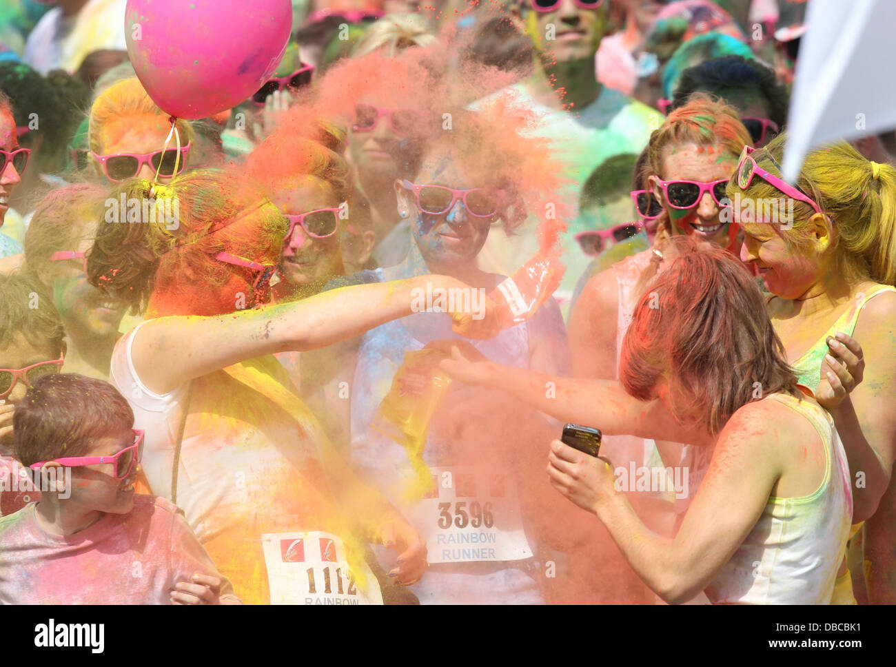 Color run immagini e fotografie stock ad alta risoluzione - Alamy