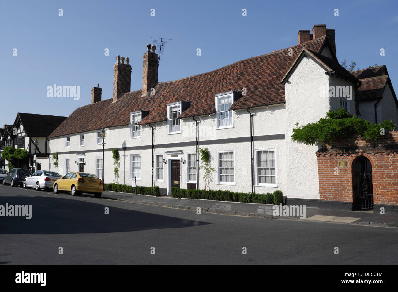 Fila di case nel centro storico di Stratford upon Avon. Inghilterra, cottage inglesi Foto Stock