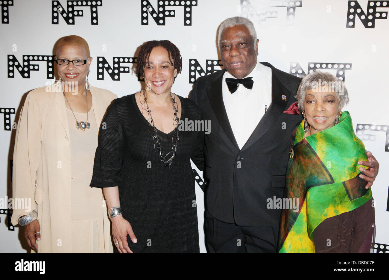 Terrie Williams, S. Epatha Merkerson, Woodie King Jr. Ruby Dee Woodie King, Jr.Nuovo Teatro federale quarantesimo anniversario Gala presso la sala da ballo di Edison New York City, Stati Uniti d'America - 22.05.11 Foto Stock