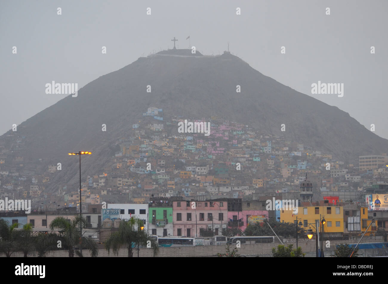 Scatola colorata del Cerro San Cristobal, Lima, Peru Foto Stock