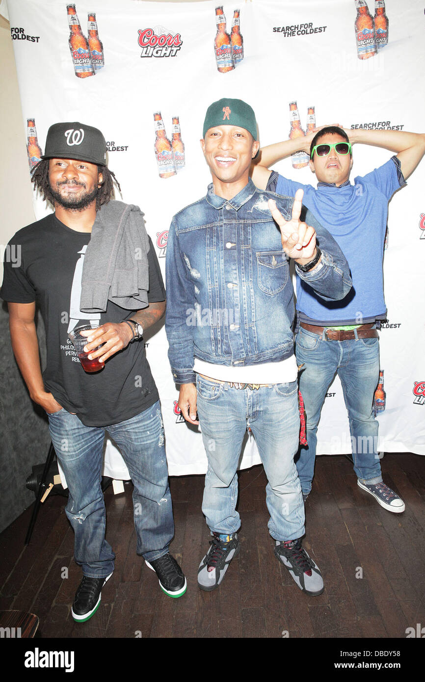 Shae Haley, Chad Hugo, Pharrell Williams di N.E.R.D. "Coors ricerca di luce per il freddo " Concorso nazionale e fermate del tour tenutosi a Highline Ballroom di New York City, Stati Uniti d'America - 31.05.11 Foto Stock