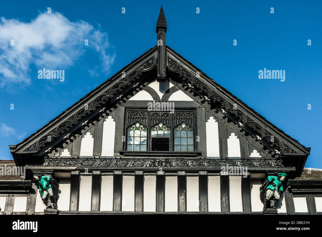 Il Tudor Hotel occupa un edificio di stile a Northwich, Cheshire Foto Stock