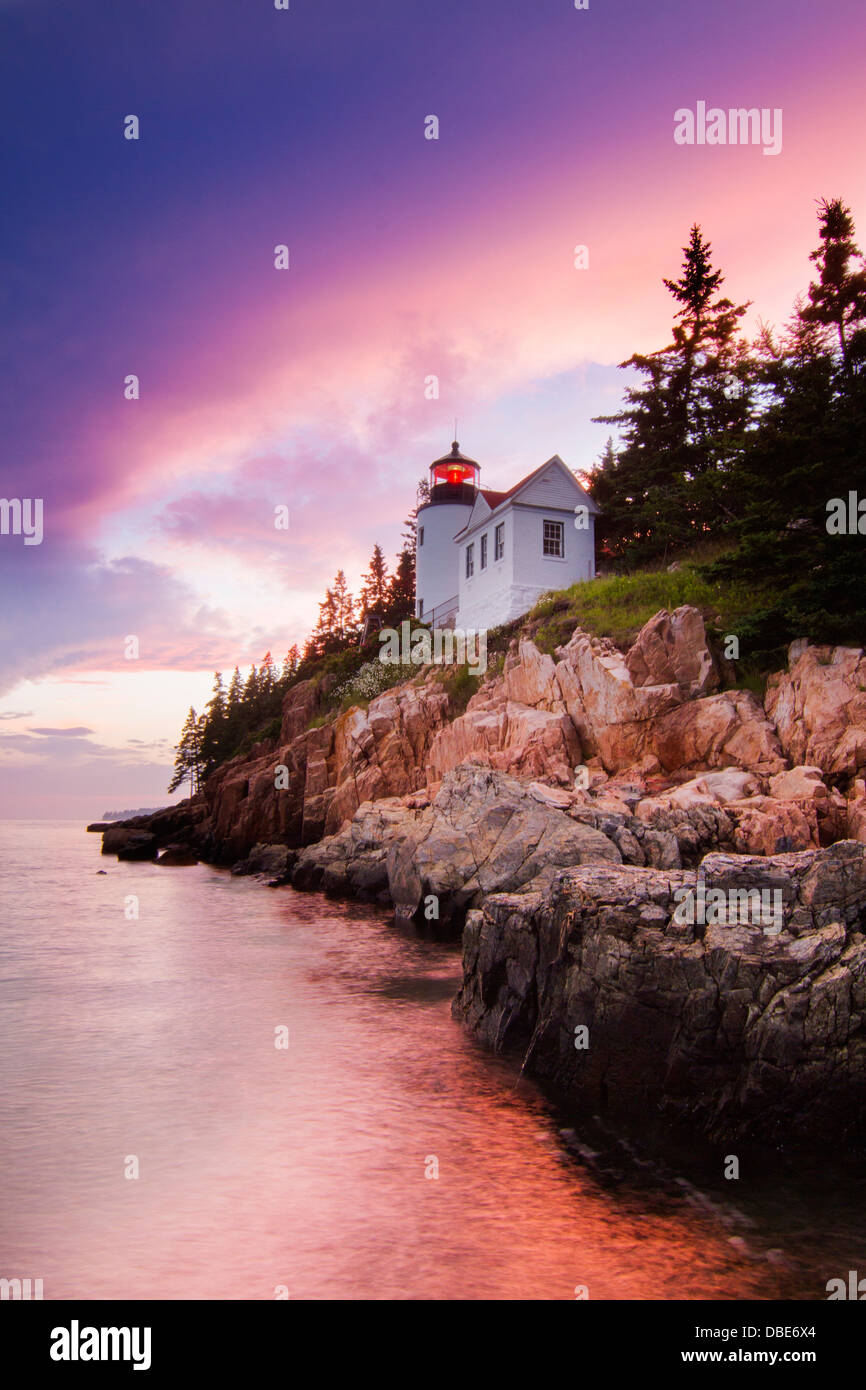 Spettacolare tramonto al porto basso Capo Faro, isola di Mount Desert, Parco Nazionale di Acadia, Maine Foto Stock