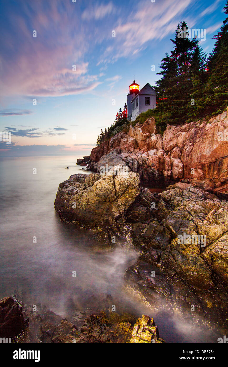Spettacolare tramonto al porto basso Capo Faro, isola di Mount Desert, Parco Nazionale di Acadia, Maine Foto Stock