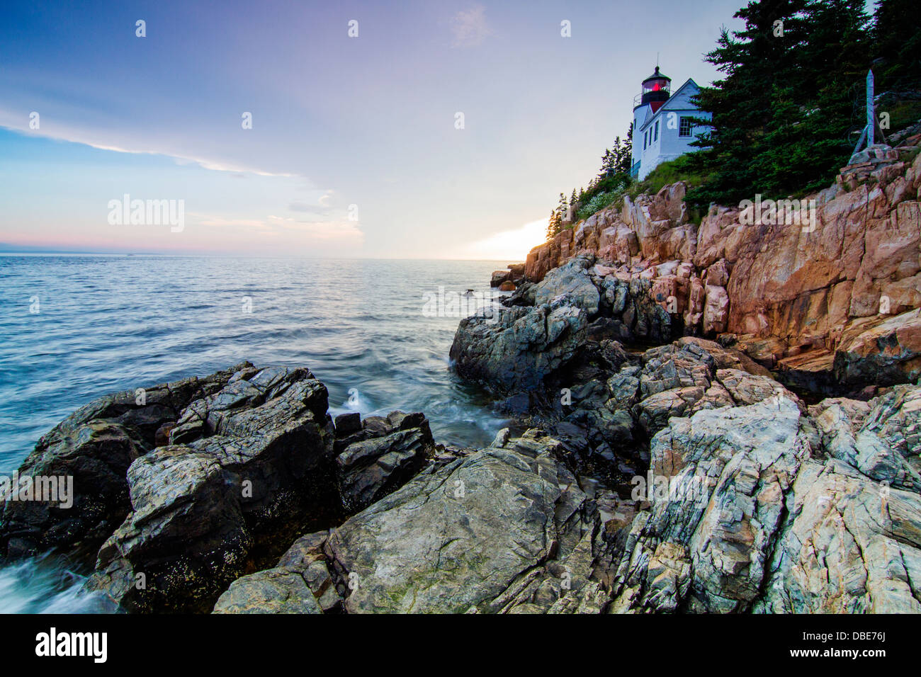 Spettacolare tramonto al porto basso Capo Faro, isola di Mount Desert, Parco Nazionale di Acadia, Maine Foto Stock