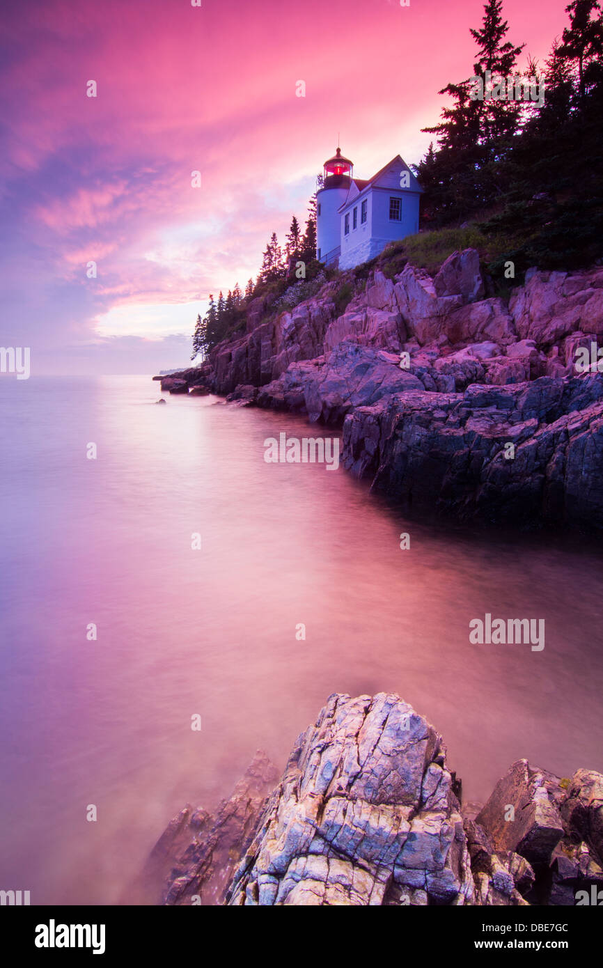 Spettacolare tramonto al porto basso Capo Faro, isola di Mount Desert, Parco Nazionale di Acadia, Maine Foto Stock
