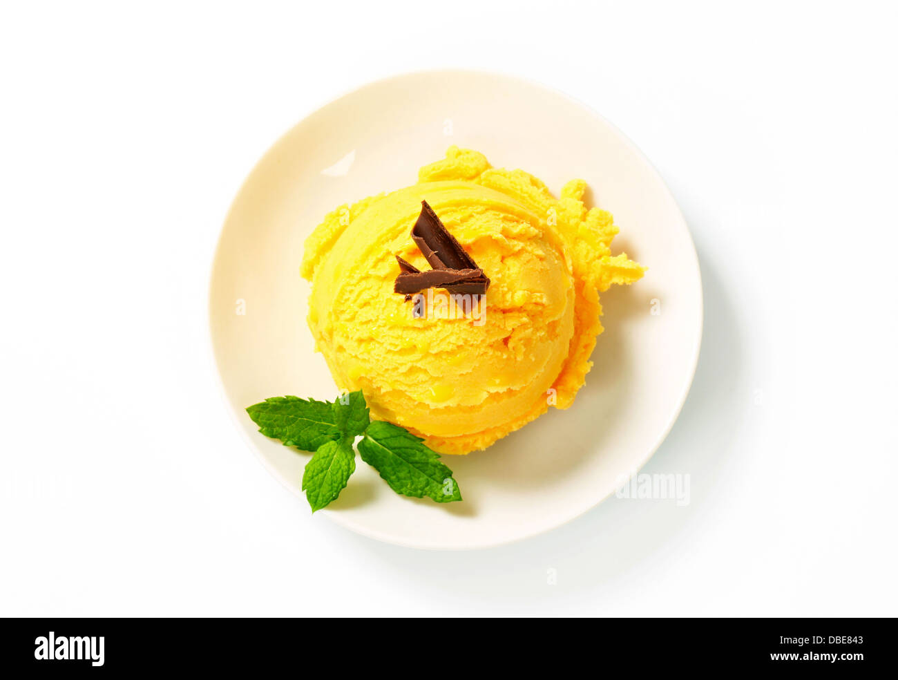 Unico scoop di giallo gelato - studio shot Foto Stock