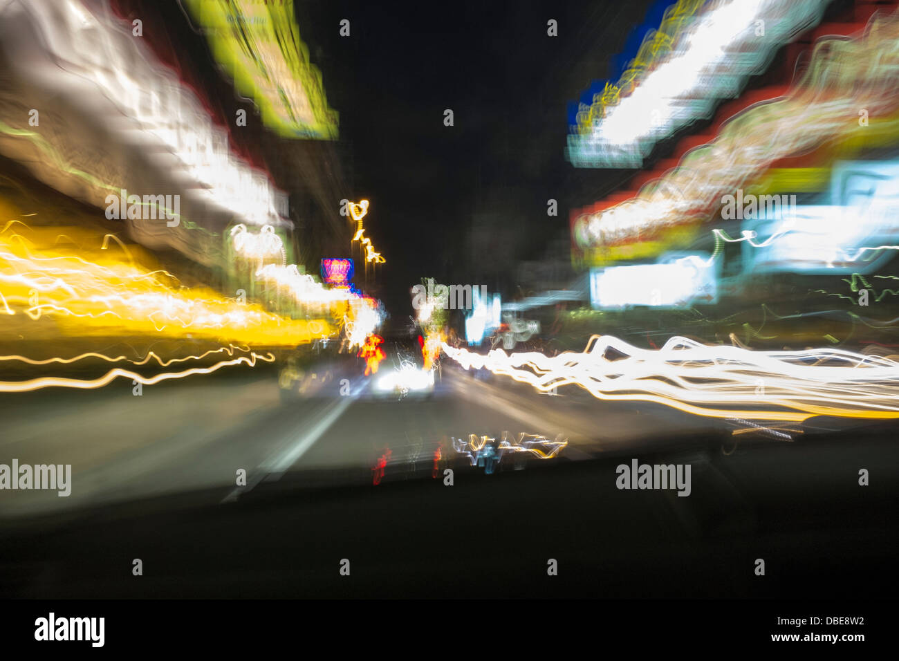 Vista impressioniste di guidare di notte in Giappone Foto Stock