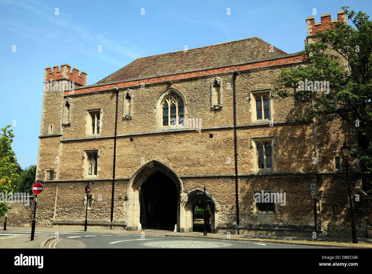 Ely, Cambridgeshire, la Porta del xv secolo abbazia medievale gate, England Regno Unito, Inglese abbazie architettura Foto Stock