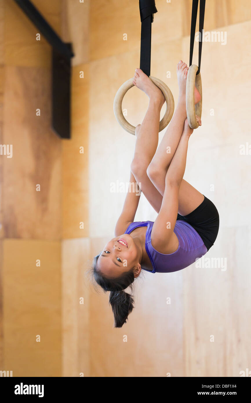 Ragazza cinese praticare ginnastica Foto Stock