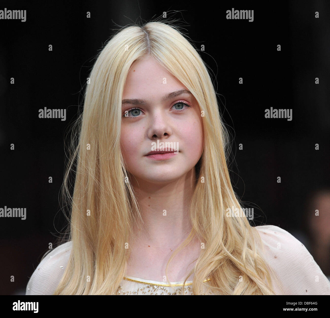 Elle Fanning Los Angeles Premiere di 'Super 8" tenutasi presso il Regency Village Theatre di Los Angeles, California - 08.06.11 Foto Stock