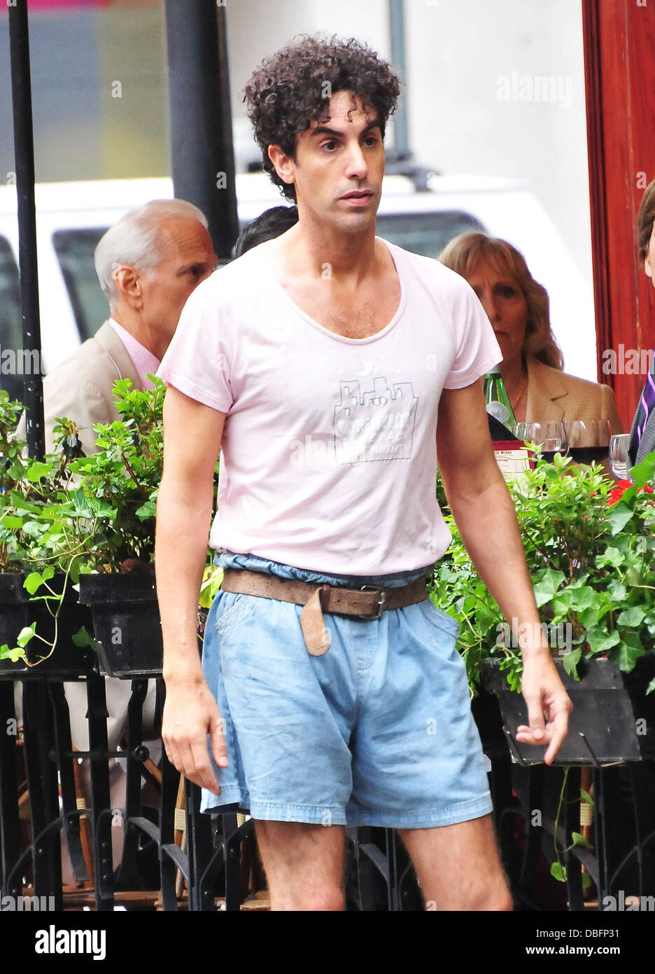 Sacha Baron Cohen sul film ubicazione per 'il dittatore" New York City, Stati Uniti d'America - 14.06.11 Foto Stock