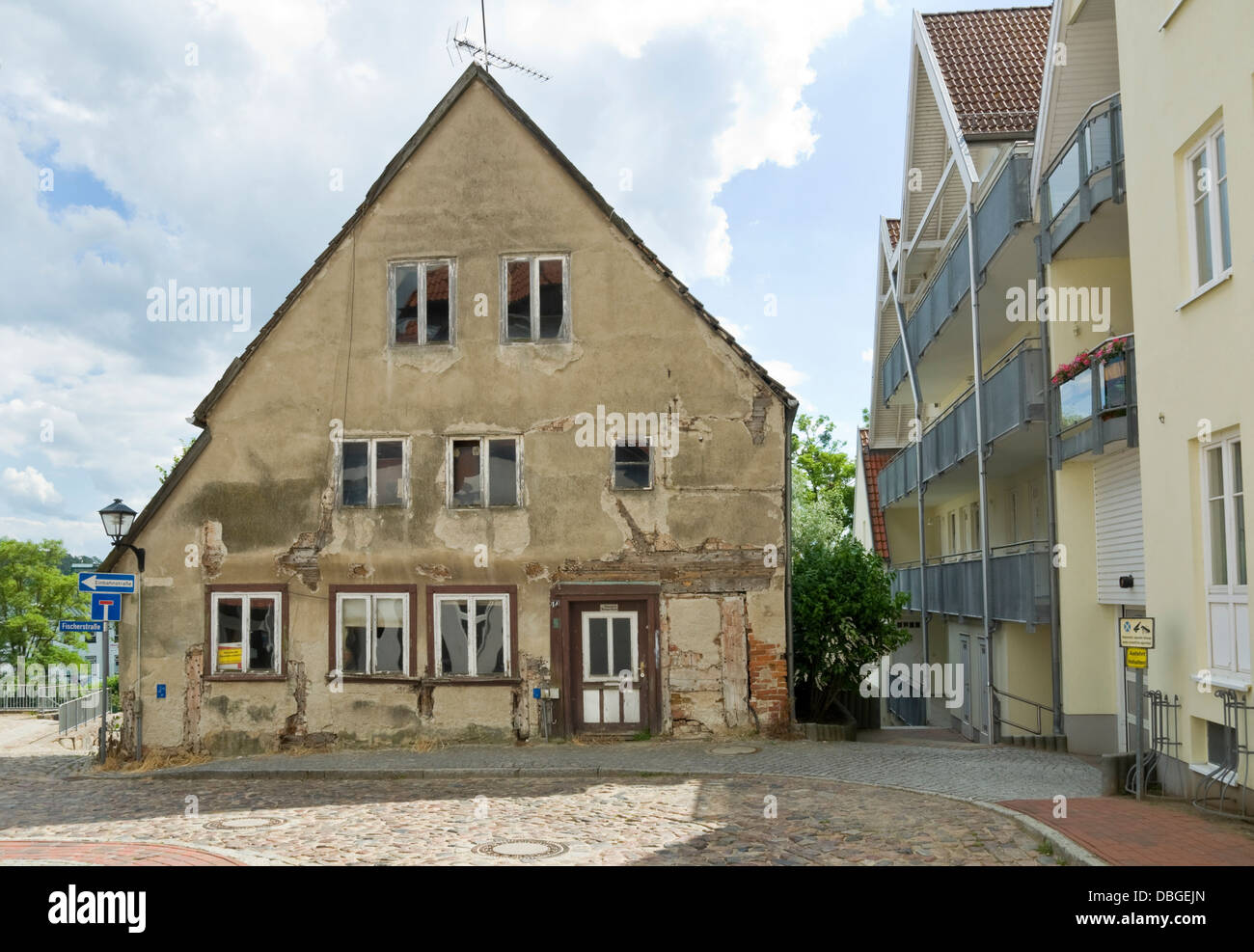 Casa abbandonati in Waren (Müritz), Mecklenburg, Germania. Foto Stock