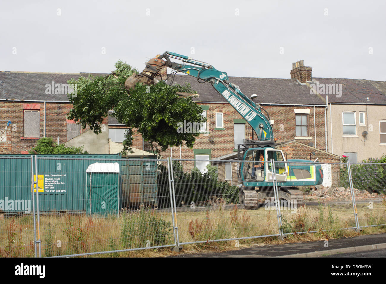 Demolizione in corso, Salem Street South, Sunderland Foto Stock