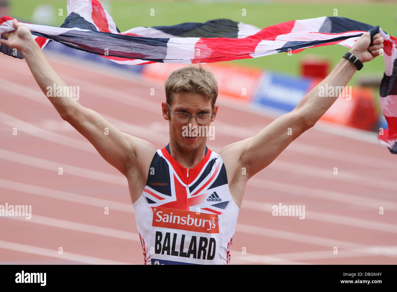 Graeme BALLARD GBR prima di finitura nella 100m uomini T36 - finale all'Anniversario Giochi nel Parco Olimpico, Stratford, Londra Foto Stock