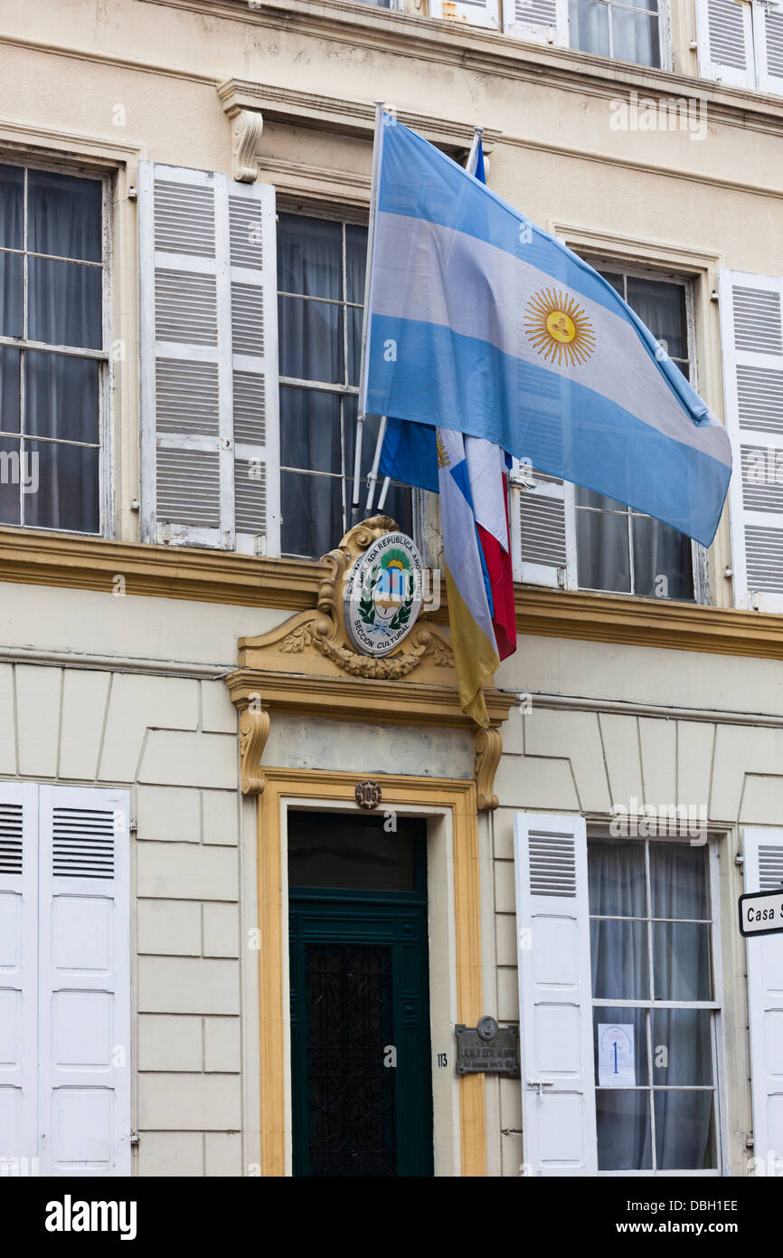 Francia, Pas de Calais, Boulogne sur Mer, il Musee du Libertador San Martin. Ingresso con bandiera argentina. Foto Stock