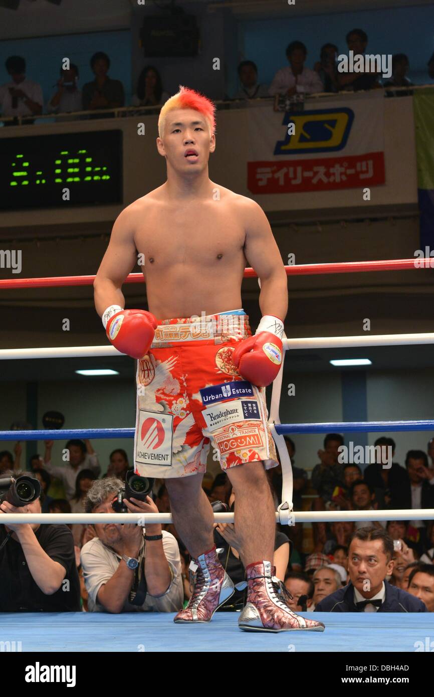 Kyotaro Fujimoto (JPN), 25 luglio 2013 - Pugilato : Kyotaro Fujimoto del Giappone prima dell'vacante giapponese titolo heavyweight bout al Korakuen Hall di Tokyo, Giappone. (Foto di Hiroaki Yamaguchi/AFLO) Foto Stock