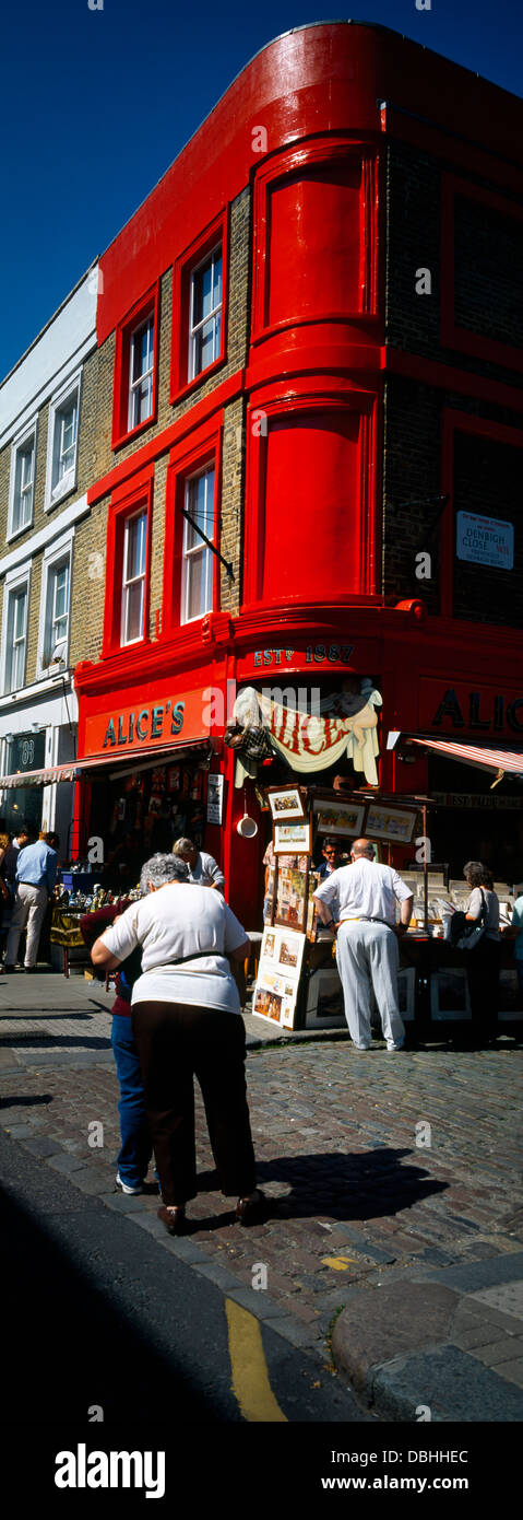 Londra Inghilterra il Mercato di Portobello Alice negozio di antiquariato Foto Stock