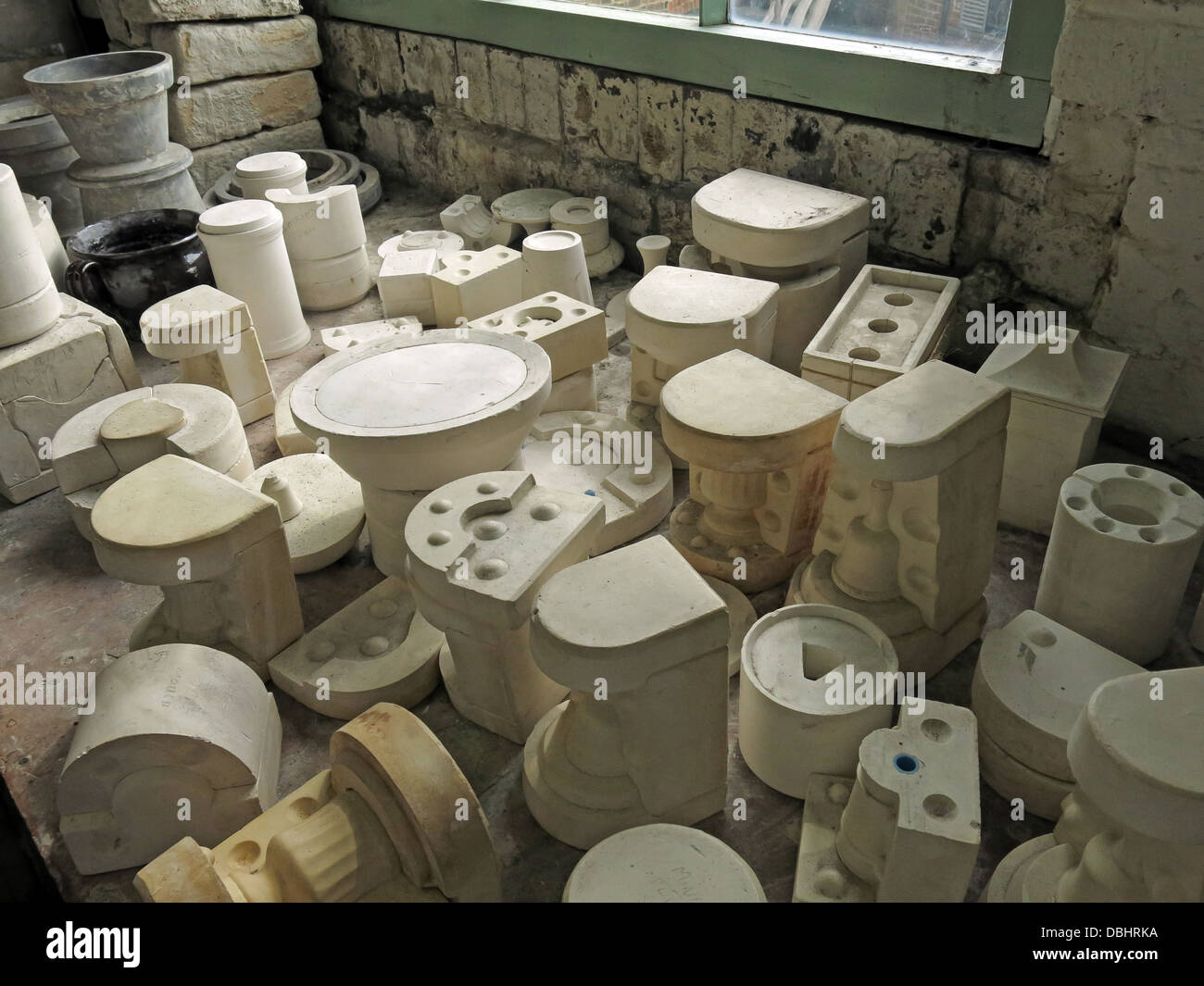 Vari stampi, stampo camera da Longton Stoke-On-Trent Gran Bretagna mostra potteries heritage presso il Gladstone Pottery Museum Foto Stock