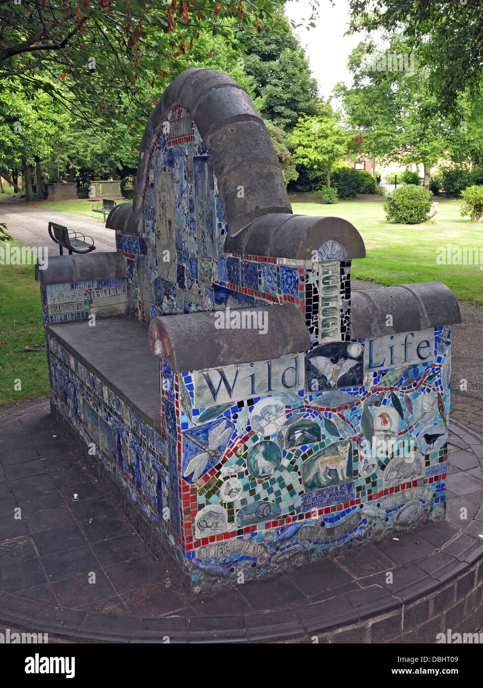 Il Stoke Minster banco in ceramica Foto Stock