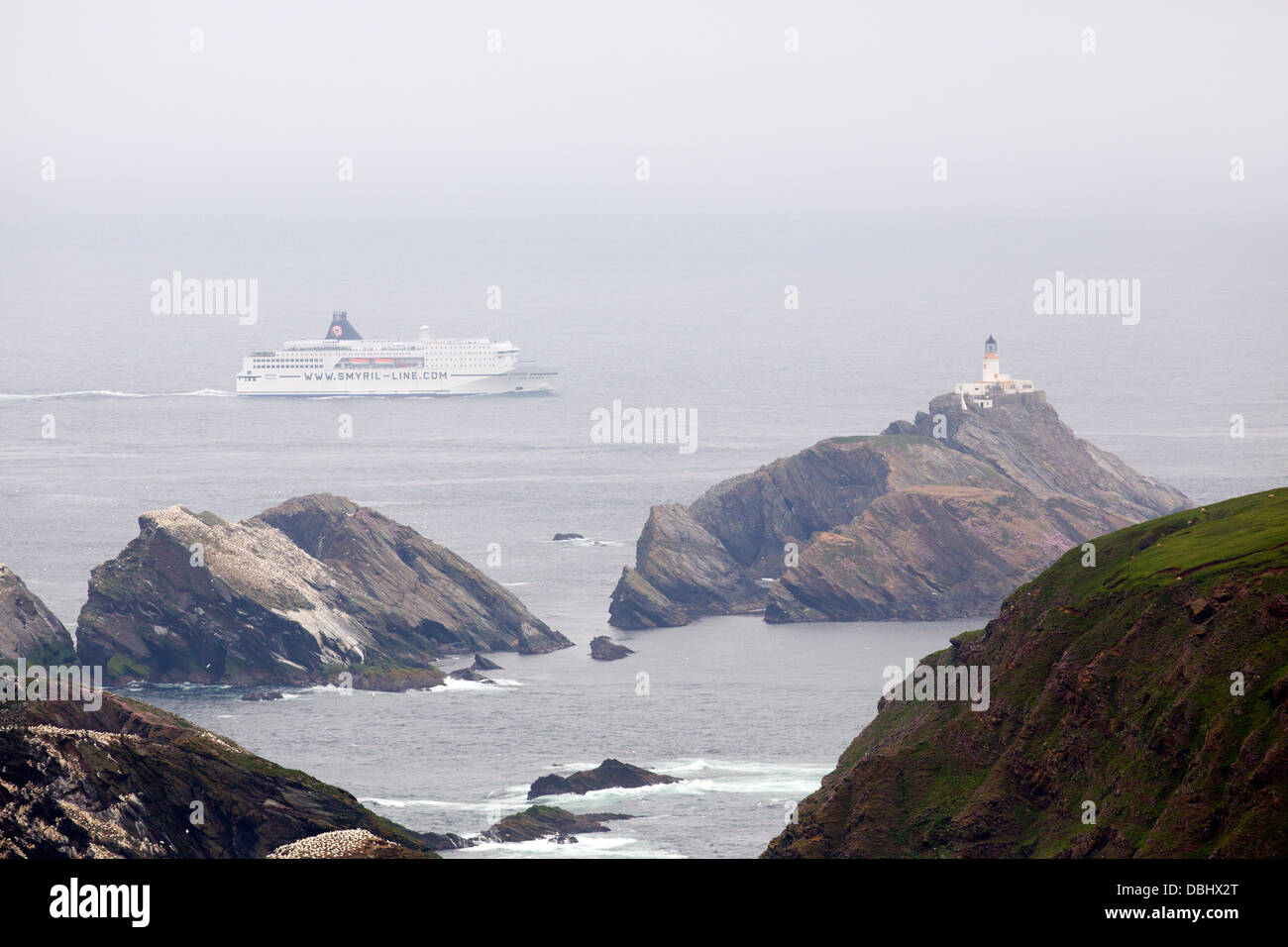 Scogliere Hermaness; Sindrome di Muckle Flugga; nave; Unst; Shetland; Regno Unito Foto Stock