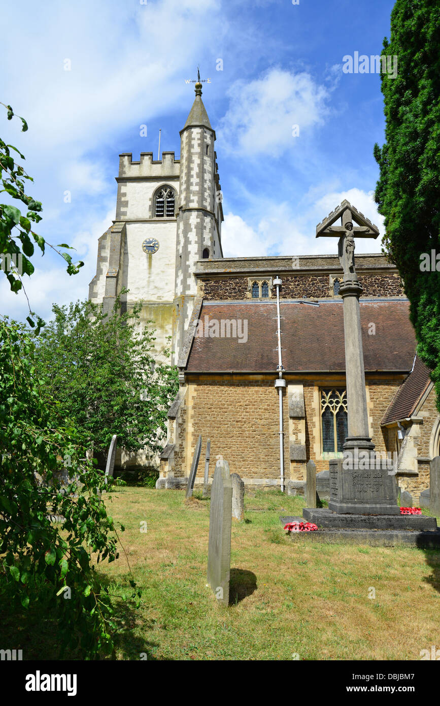 Tutti i santi della chiesa parrocchiale, Wiltshire Road, Wokingham, Berkshire, Inghilterra, Regno Unito Foto Stock