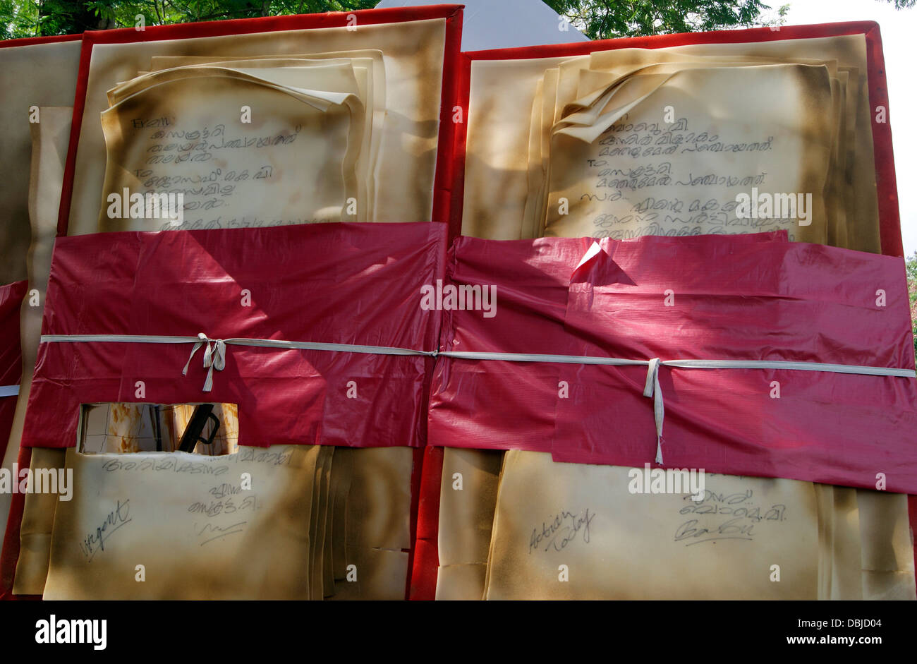 Ufficio del governo persone denuncia i file di grandi dimensioni modello Presentazione India Foto Stock