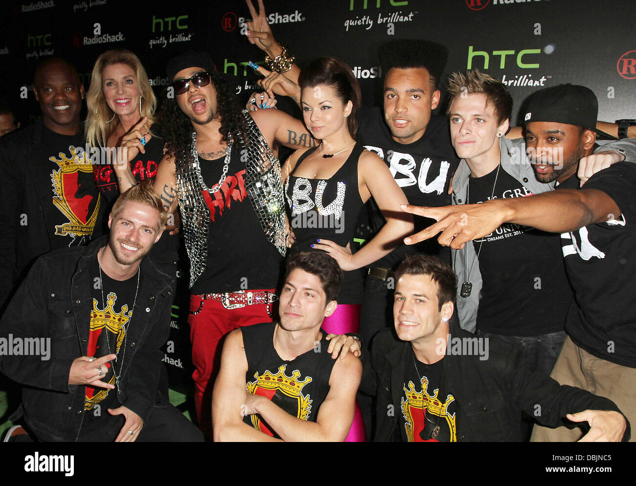 Rapper Redfoo (L) e l'agente Smith di LMFAO Radioshack HTC EVO 3D Launch Party tenuto presso la RadioShack Pop-Up 3D Lounge West Hollywood, California - 23.06.11 Foto Stock