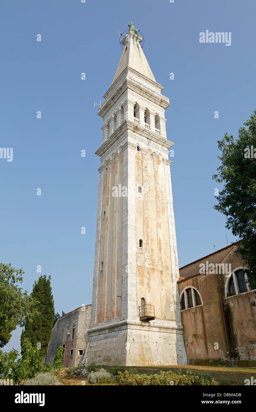 Il campanile della chiesa di Sveta Eufemija, Rovigno, Istria, Croazia Foto Stock
