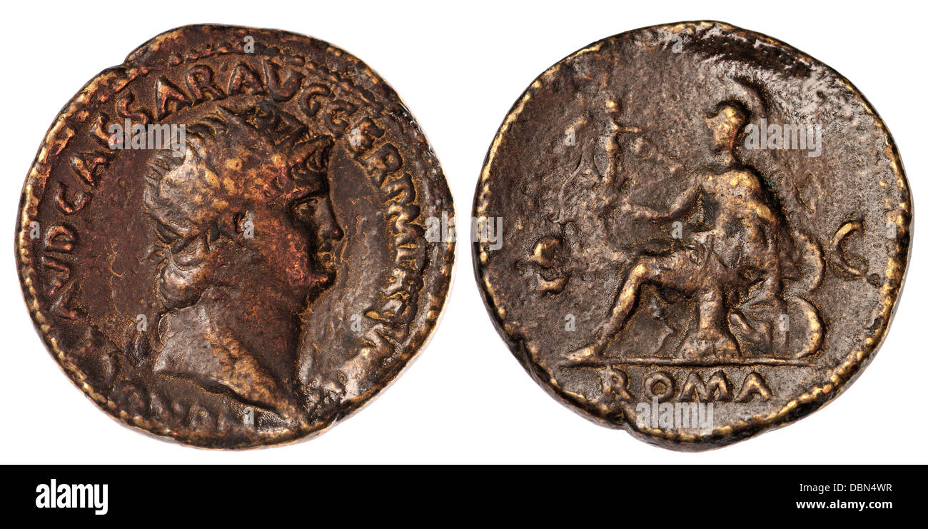 Nero, AE Sestertius. Retromarcia: Roma, seduti da sinistra sulla corazza, tenendo la vittoria e parazonium (replica - 'WRL" contrassegni rimossi) Foto Stock