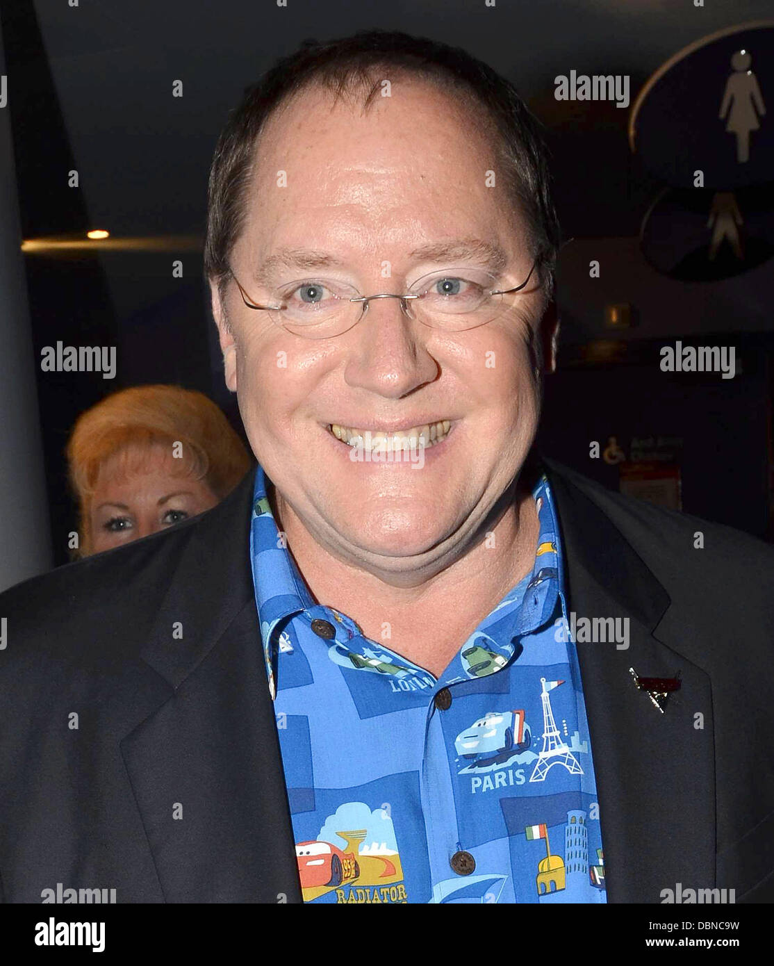 Animatore, il direttore e il Responsabile Capo Creativo di Pixar e Walt Disney Animation Studios John Lasseter assiste un IFTA screening per vetture 2 a Cineworld indossando un Pixar Cars 2 shirt Dublin, Irlanda - 25.07.11 Foto Stock