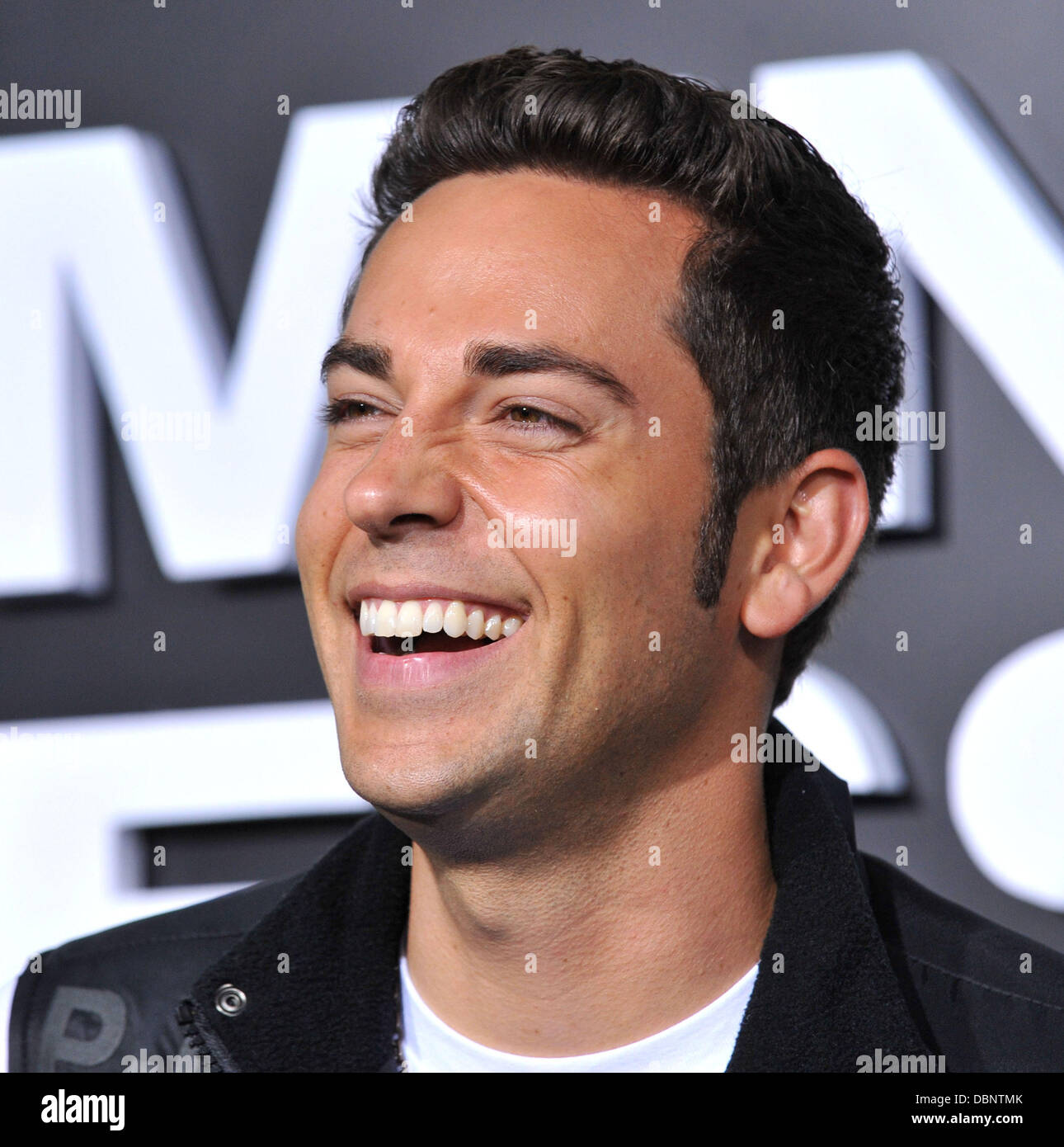 Zachary Levi Los Angeles Premiere di '30 minuti o meno" tenutasi presso Grauman's Chinese Theatre Hollywood, California - 08.08.11 Foto Stock