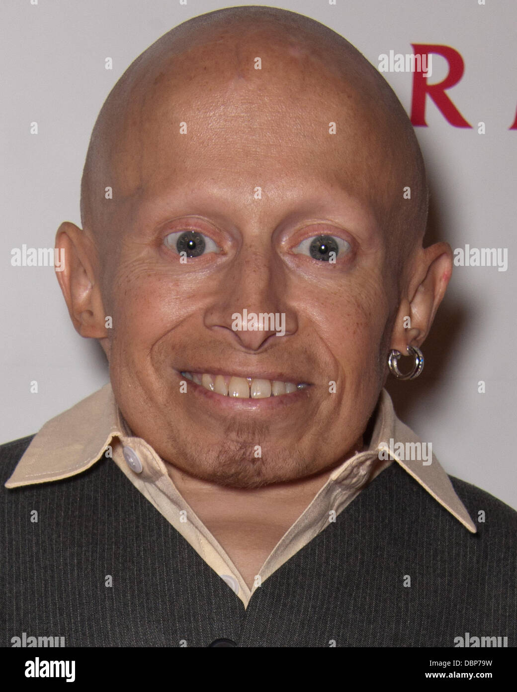 Attore Verne Troyer undicesima edizione Harold pompa di Gala della Fondazione allo Hyatt Regency di Los Angeles, Califorin Foto Stock