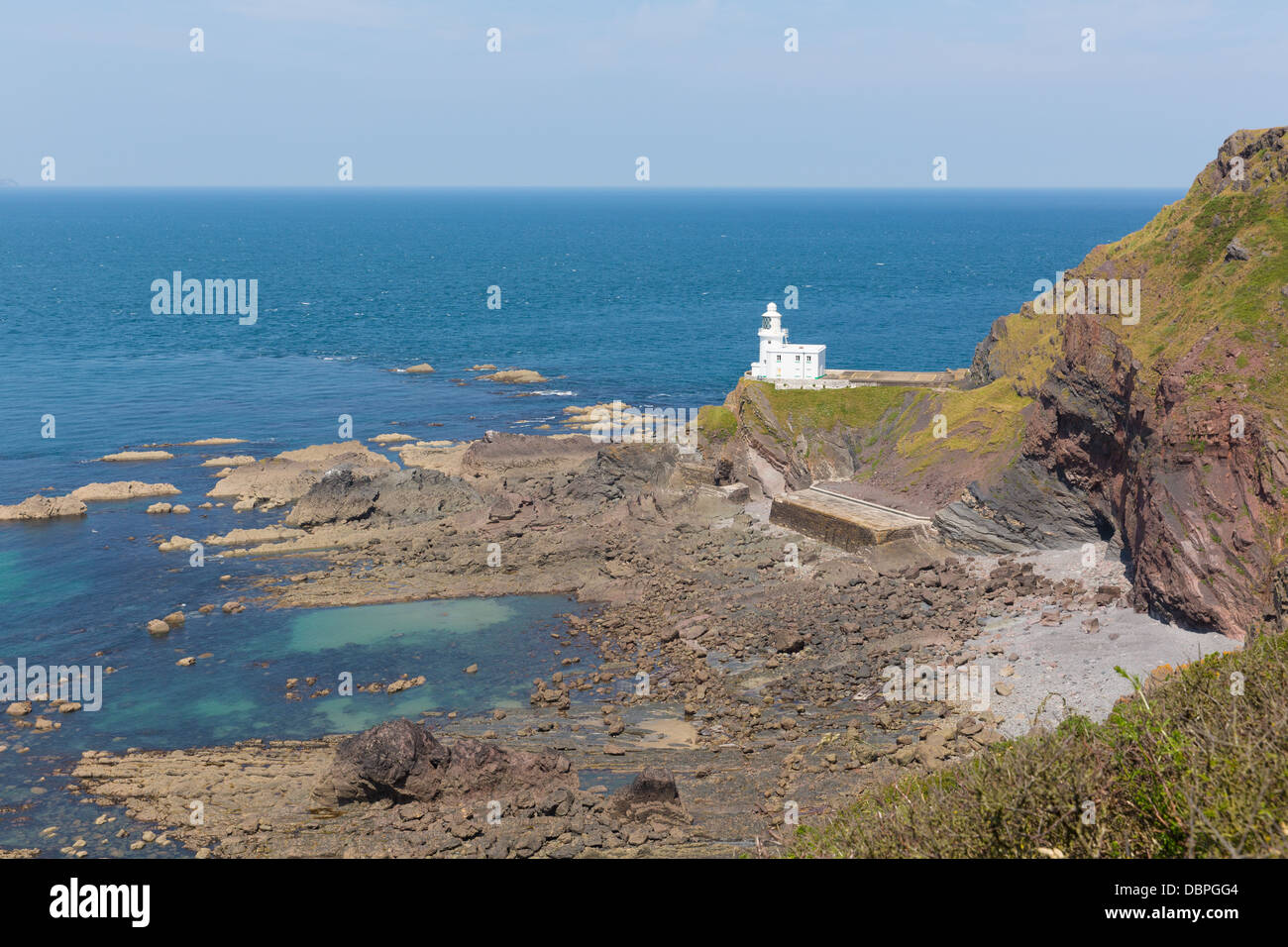 Hartland Point Lighthouse vicino Clovelly Devon England su South West Coast path Foto Stock