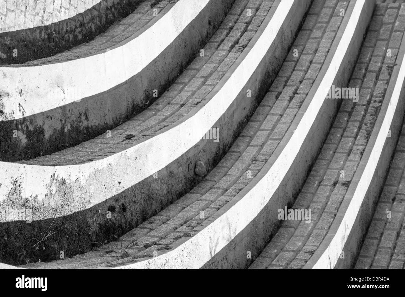 Scale di un anfiteatro all'aperto, nero e bianco Foto Stock