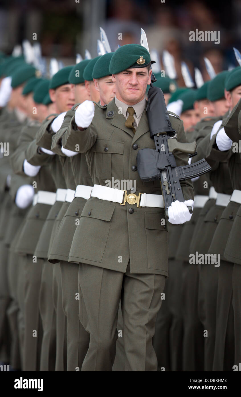 Soldati del 1 gruppo di assalto Royal Marines su parade presso HMNB Devonport. Foto Stock