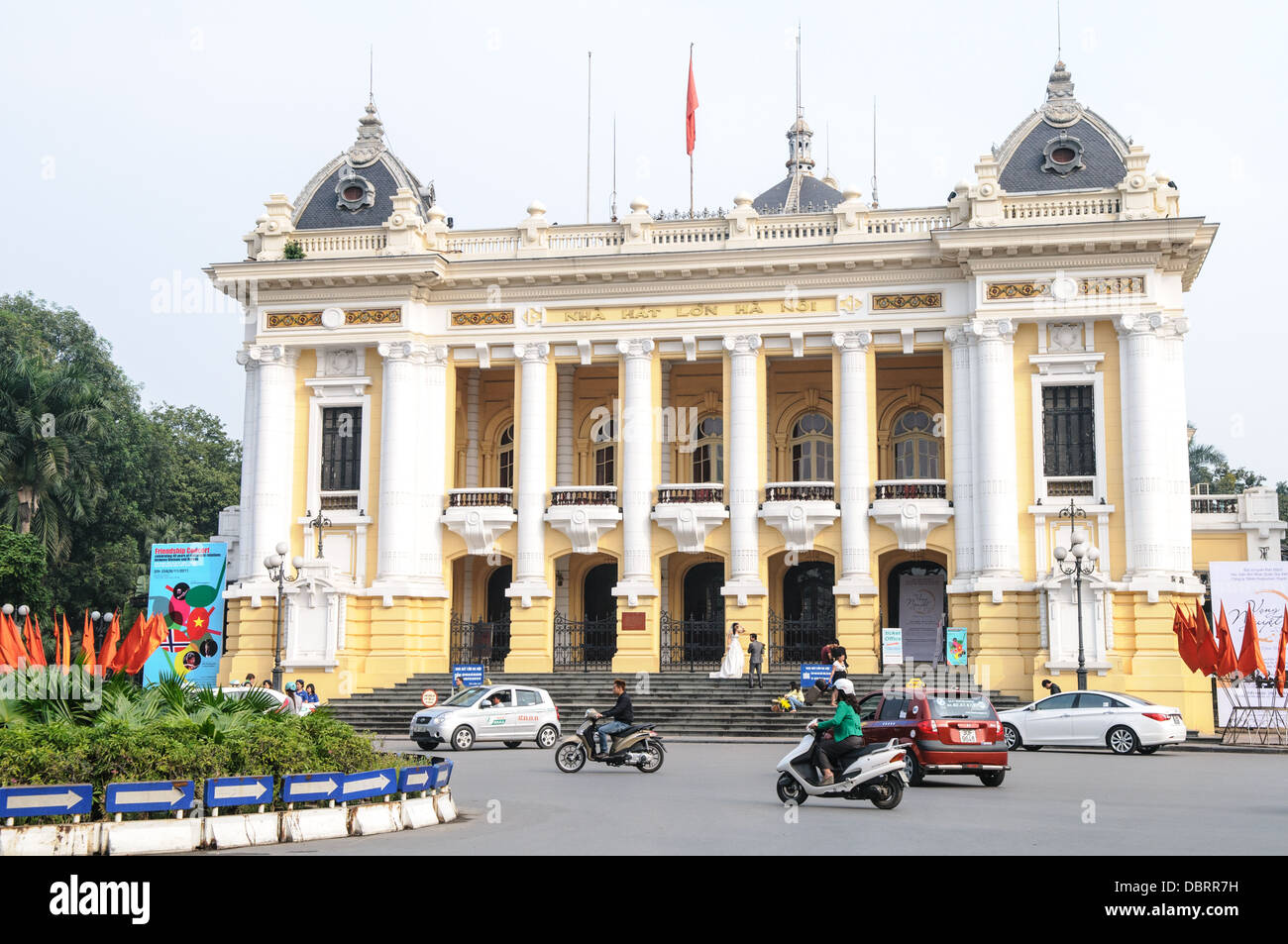 HANOI, Vietnam - Hanoi Opera House in stile coloniale francese, in Hoan Kiem district di Hanoi, Vietnam. Foto Stock