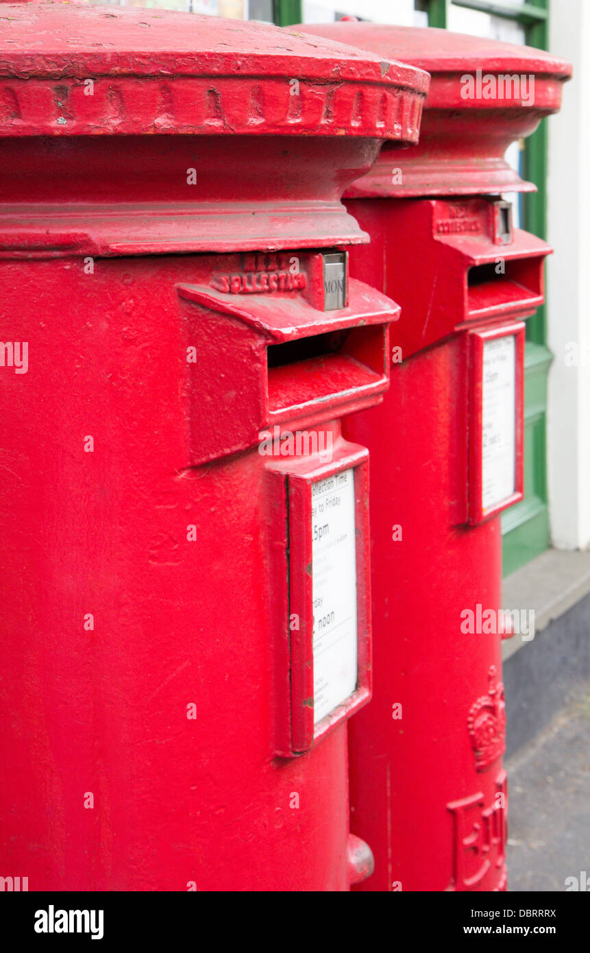 Rossa britannica le caselle di posta. Foto Stock