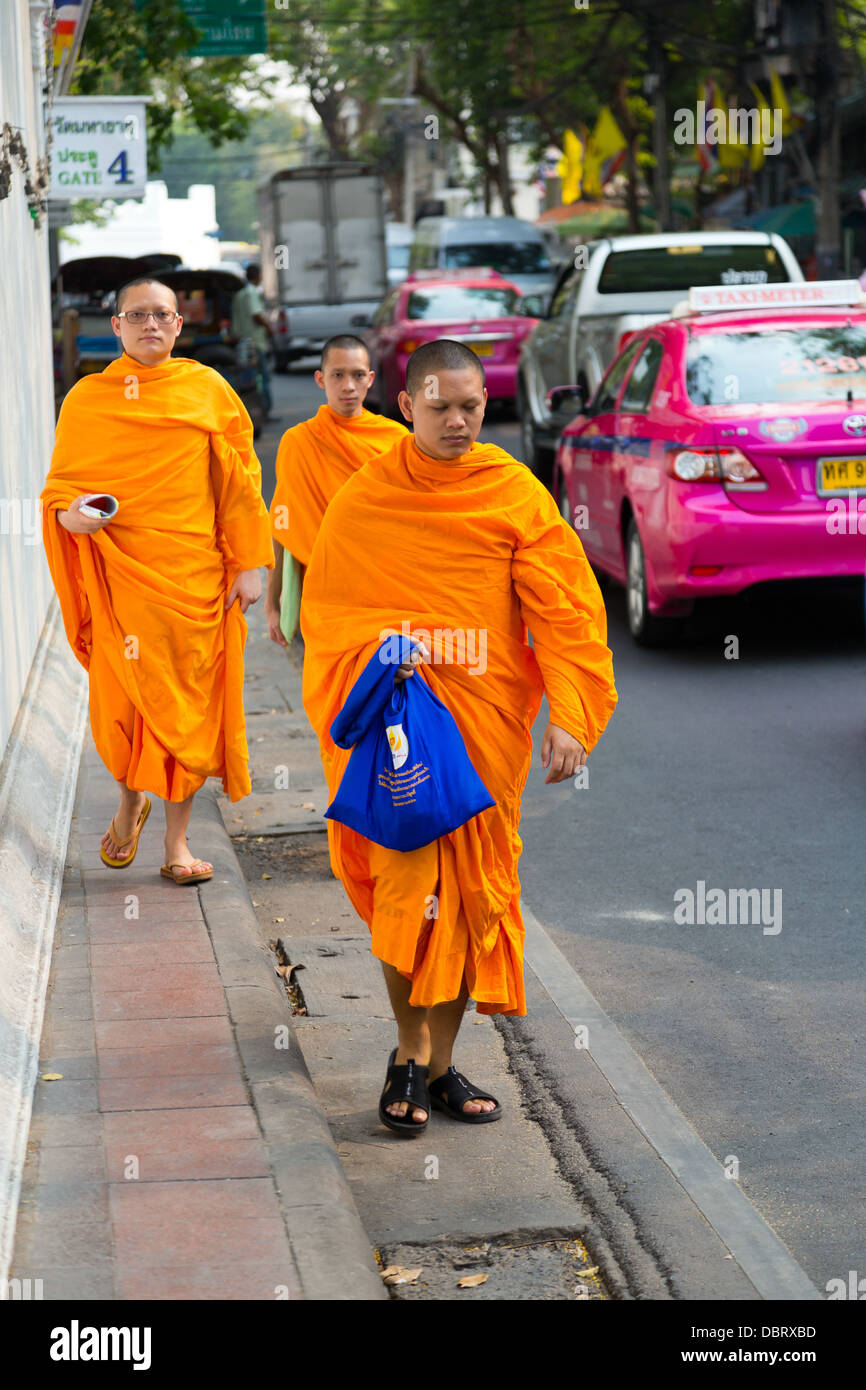 I monaci buddisti a Bangkok, in Thailandia Foto Stock