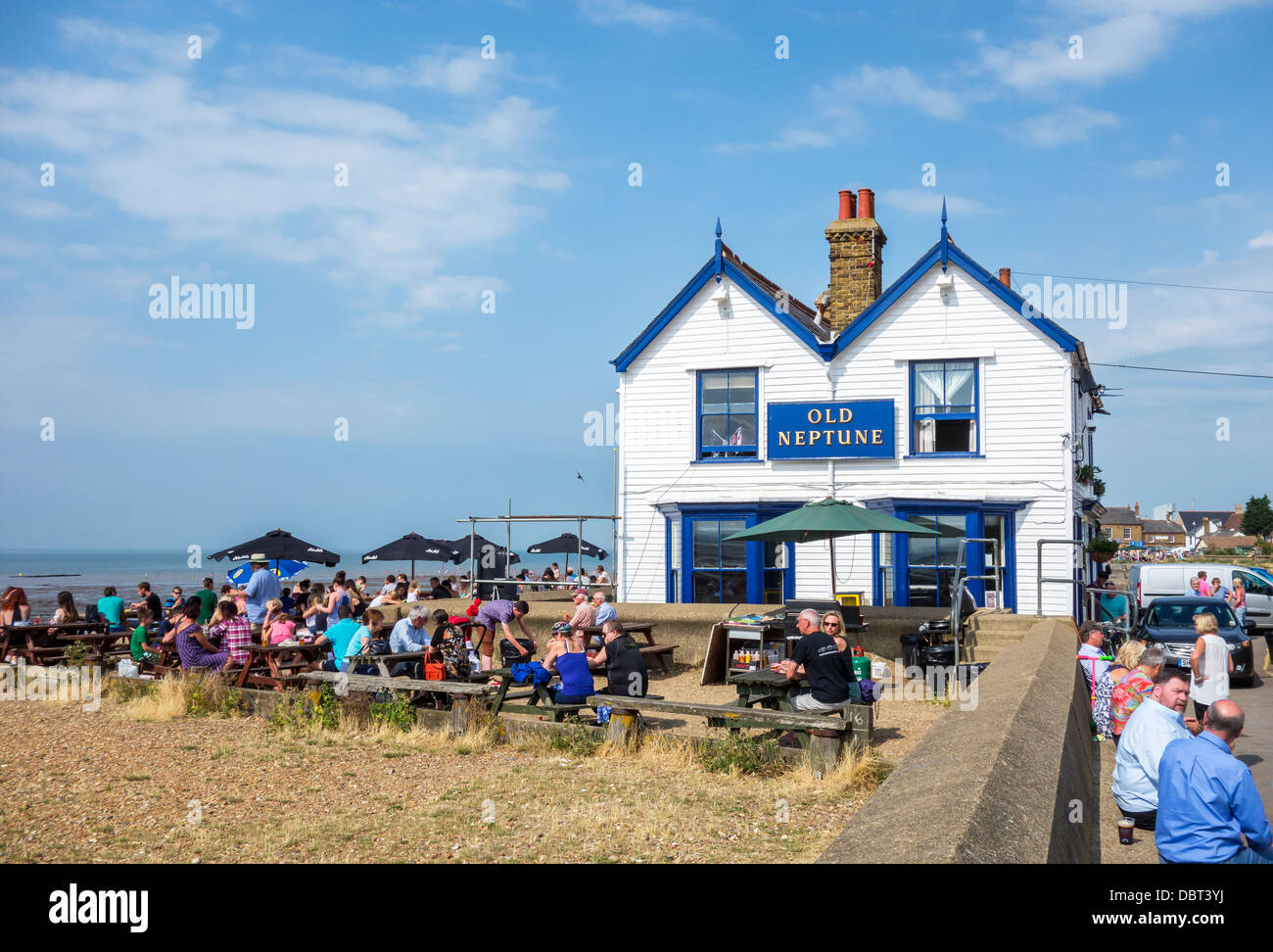 Il vecchio Nettuno pub sulla spiaggia whitstable kent Foto Stock