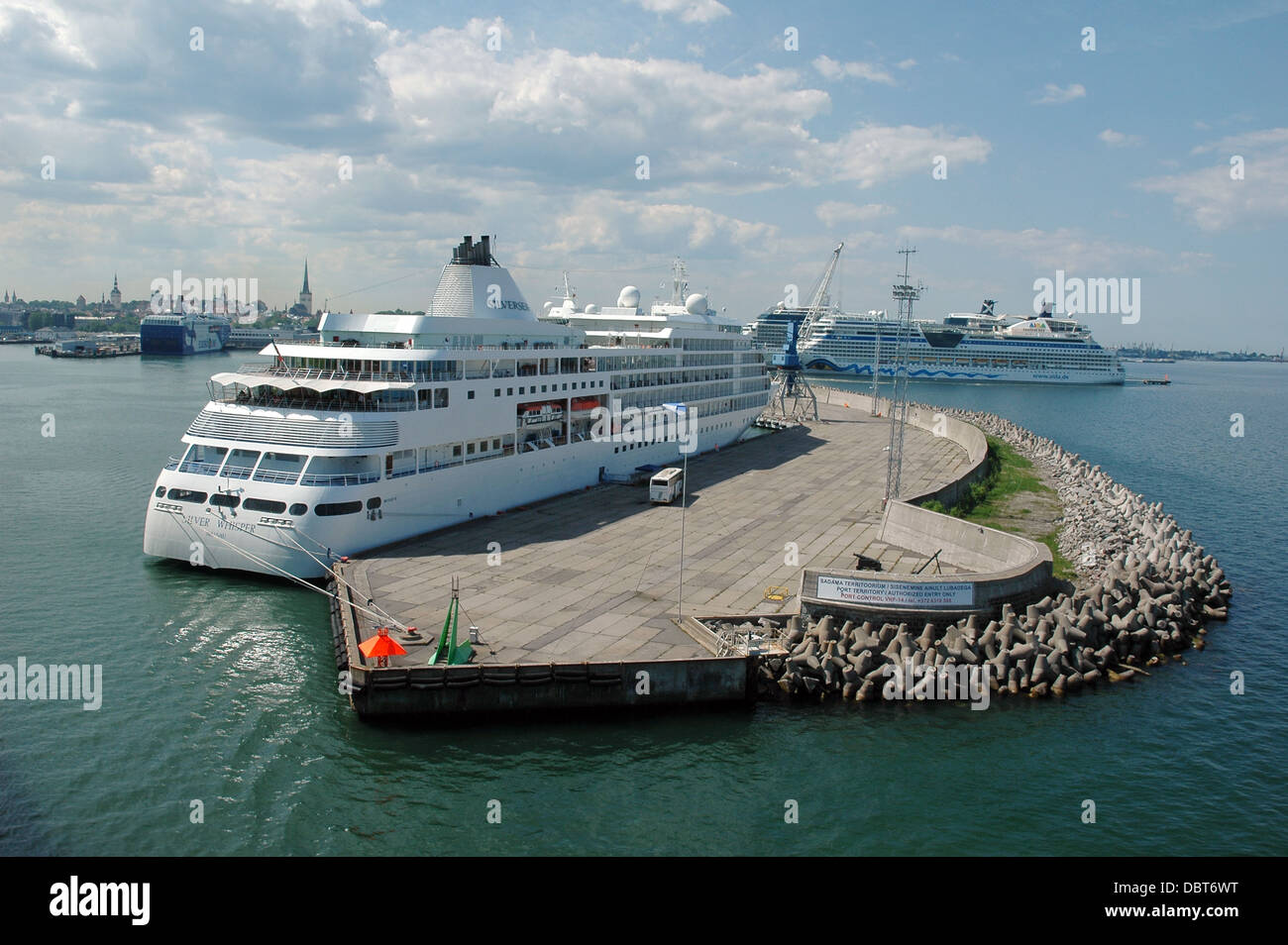 Nave da crociera nel porto. Tallinn, Estonia Foto stock - Alamy