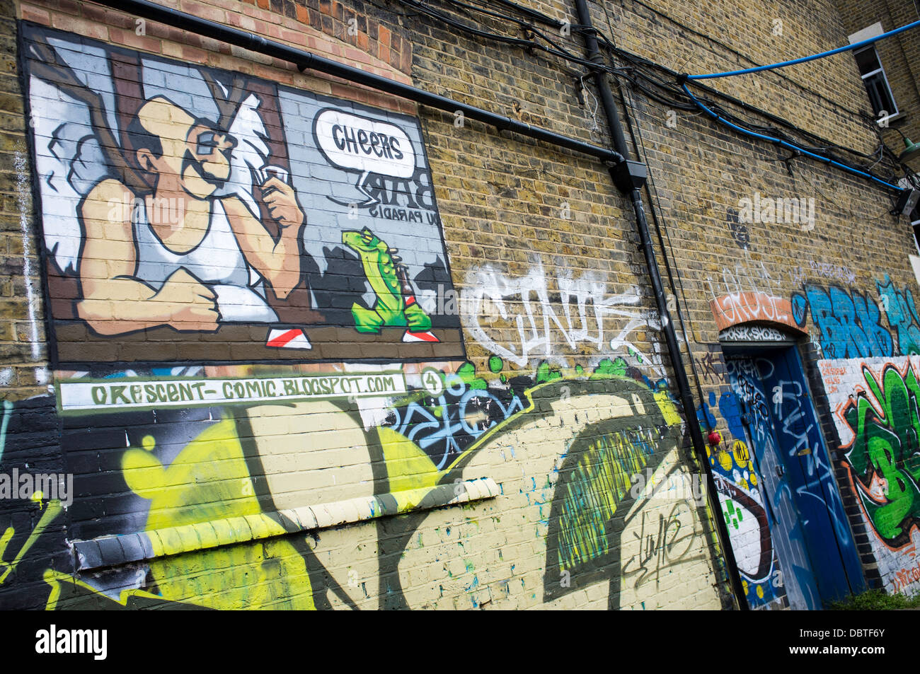Parete arte dei graffiti artistici urbani London REGNO UNITO Foto Stock