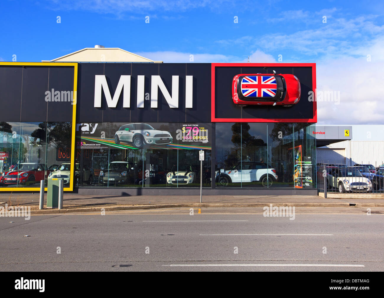 La Mini auto cantiere sulla West Terrace è la città di Adelaide Australia del Sud Foto Stock