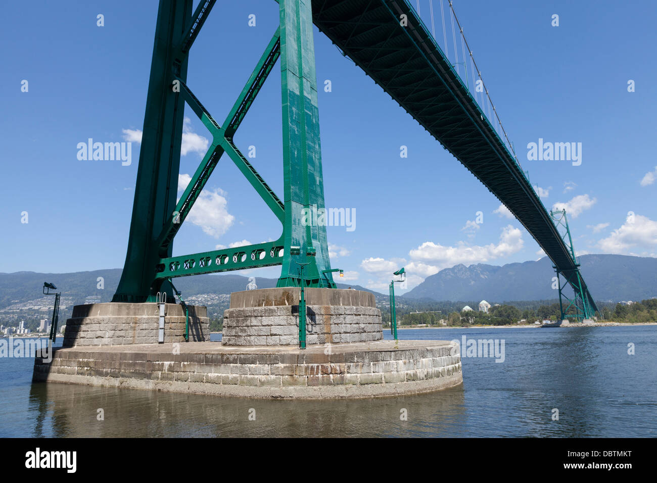 Ponte Lions Gate collega la città di Vancouver per la North Shore - Vancouver, British Columbia, Canada. Il ponte attraversa il Foto Stock