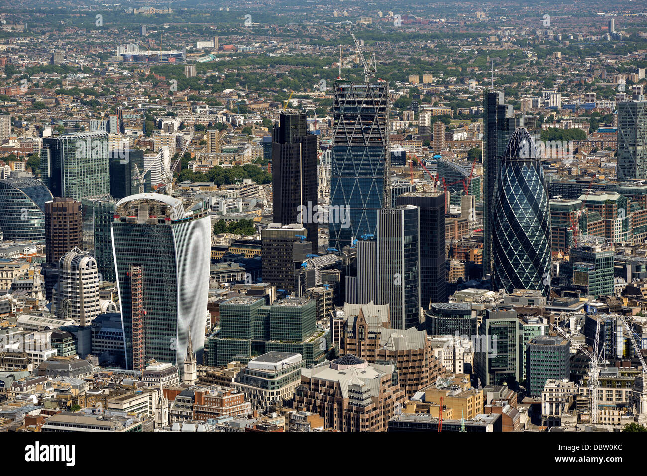 Fotografia aerea di torri nella città di Londra. Compreso il Gherkin, il walkie-talkie e Grattuggia formaggio Foto Stock